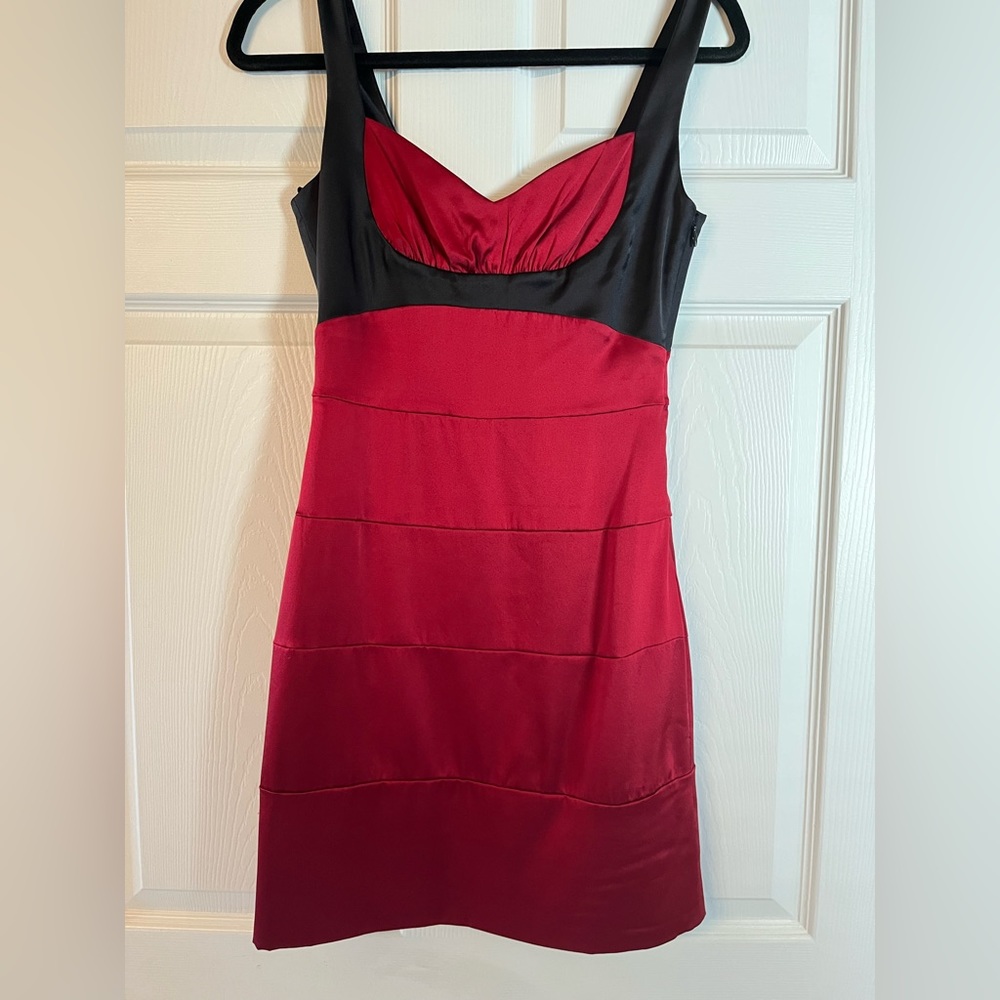 BCBG MAX AZRIA Red & Black Silk Dress (6)
